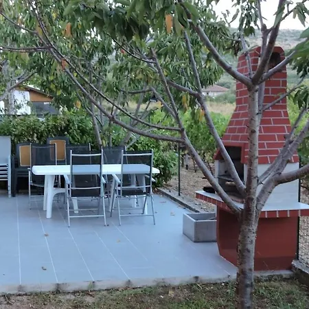Tatil Evi In With Swimming Pool Trogir