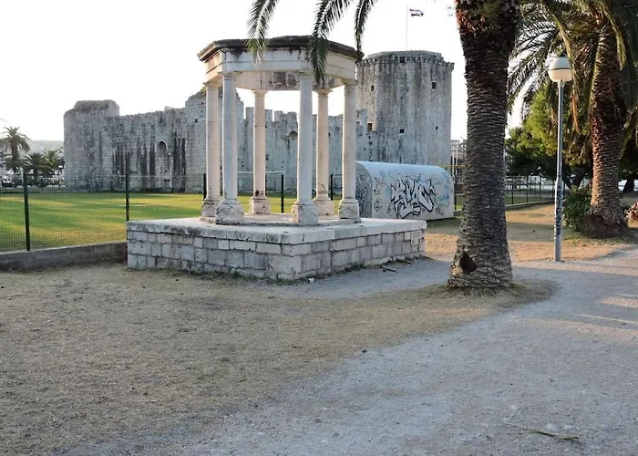 Hébergement de vacances In With Swimming Pool Trogir